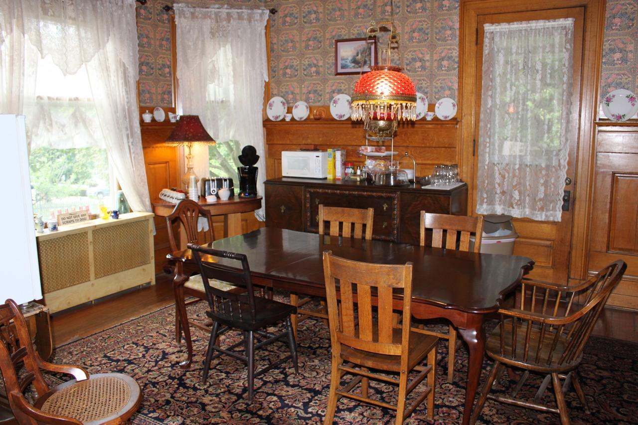 Victorian Charm Inn Towanda Exteriör bild