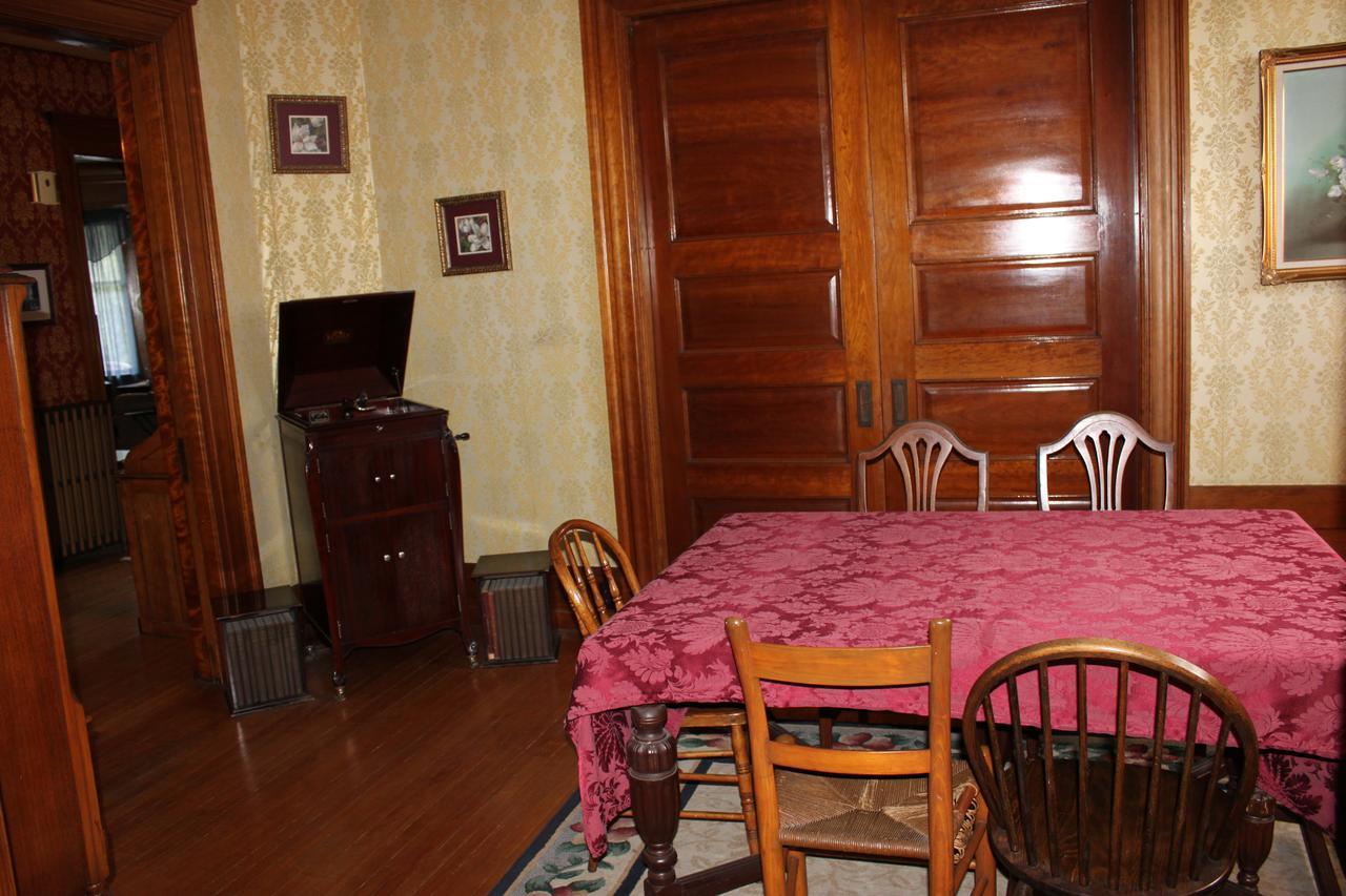 Victorian Charm Inn Towanda Exteriör bild