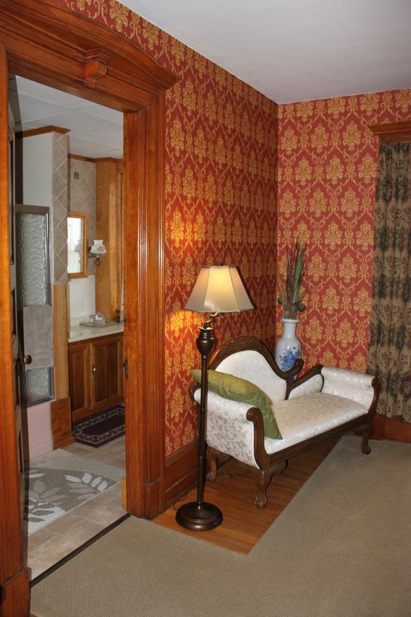 Victorian Charm Inn Towanda Exteriör bild