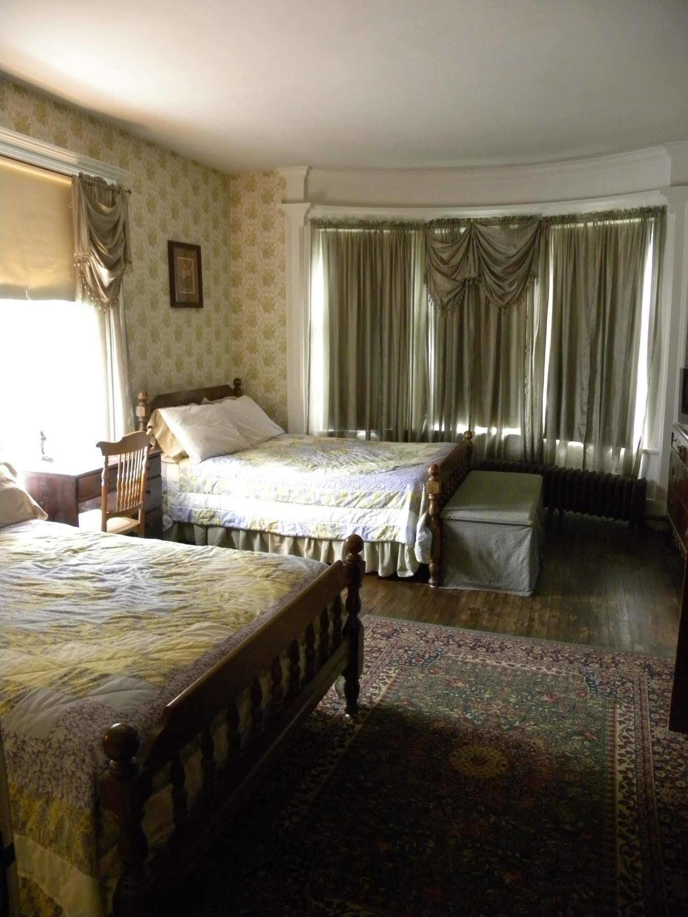 Victorian Charm Inn Towanda Exteriör bild